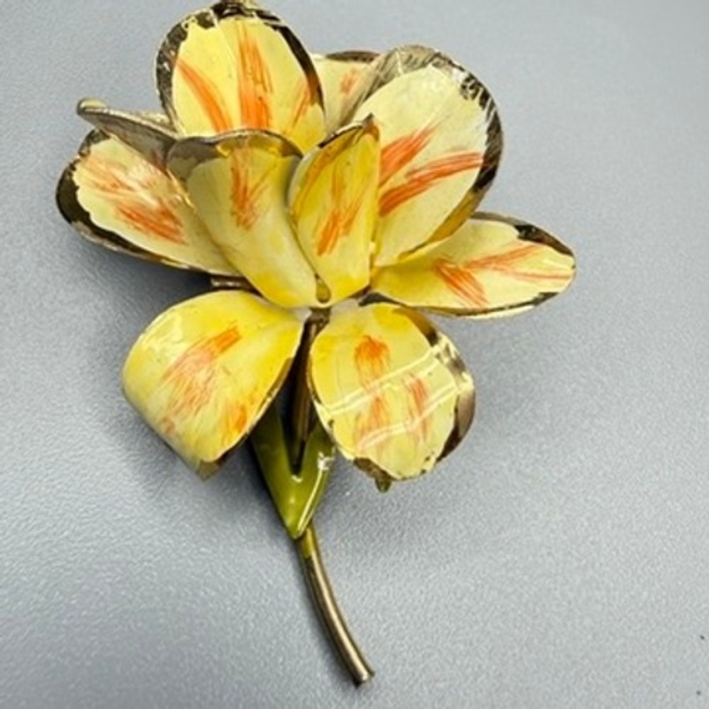 Vintage Enamel Flower Brooch 2.5" Mod Pop Art 1960s MCM Summer